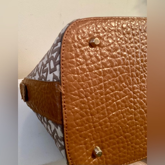 DKNY Large Tan & Brown Dome Monogram Satchel Bag w Strap - Picture 6 of 15